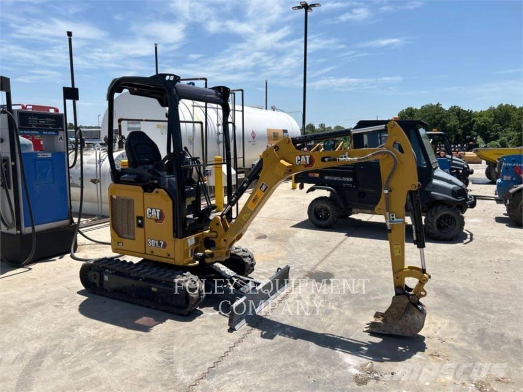 CAT 301.7-05LO 大型油圧ショベル12t以上（パワーショベル・ユンボ）