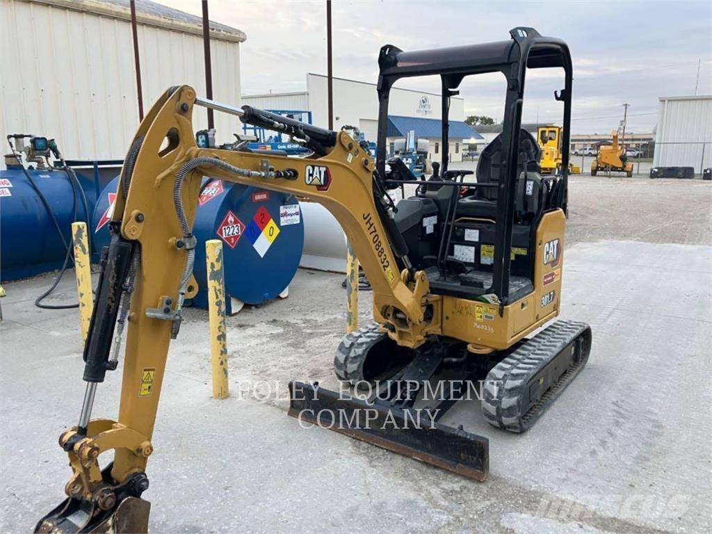 CAT 301.7-05LO 大型油圧ショベル12t以上（パワーショベル・ユンボ）