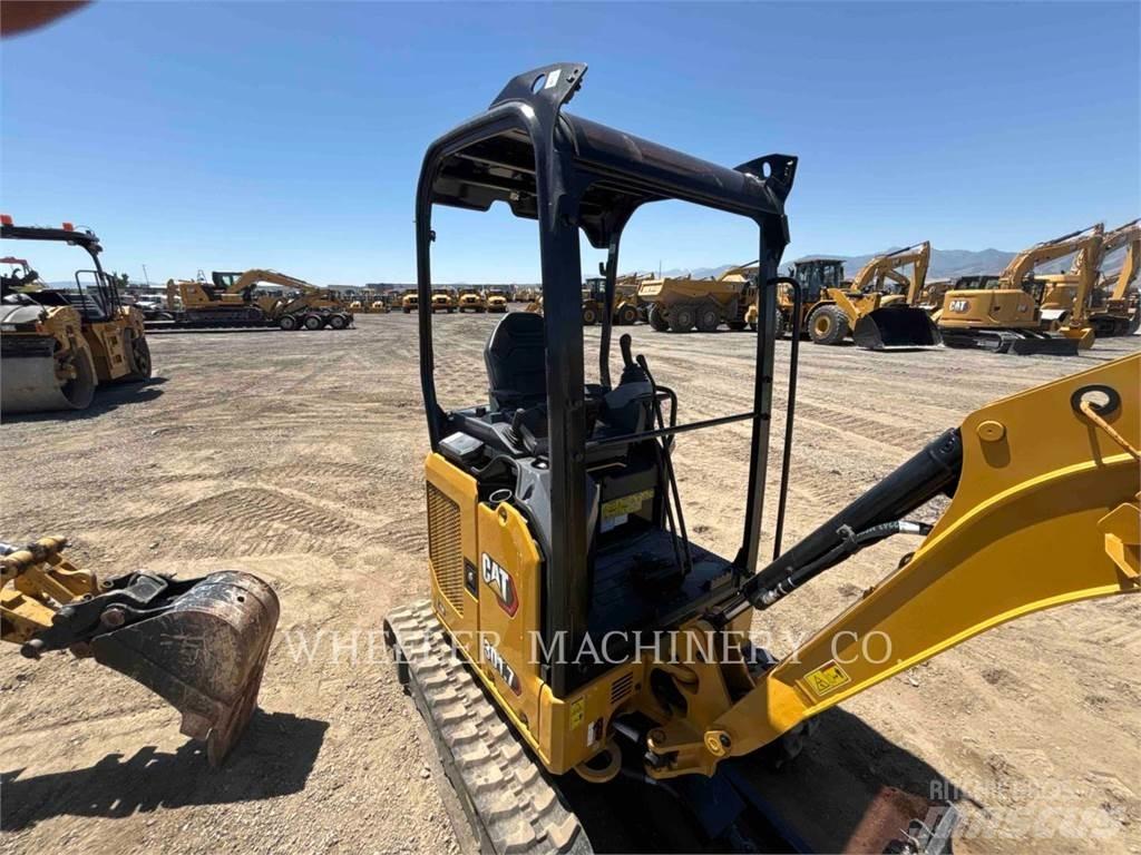 CAT 301.7 C1 大型油圧ショベル12t以上（パワーショベル・ユンボ）