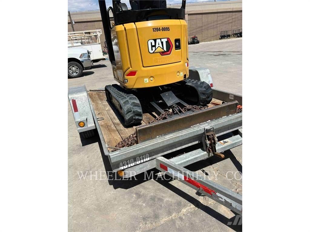 CAT 301.7 C1 大型油圧ショベル12t以上（パワーショベル・ユンボ）