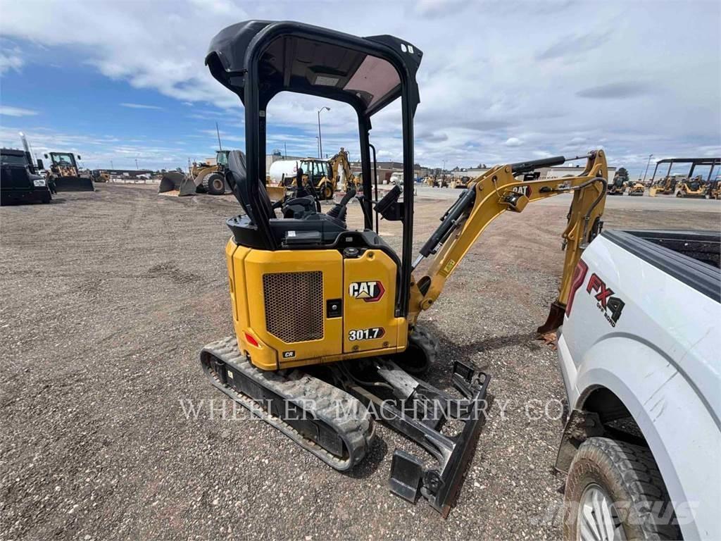 CAT 301.7 C1 大型油圧ショベル12t以上（パワーショベル・ユンボ）