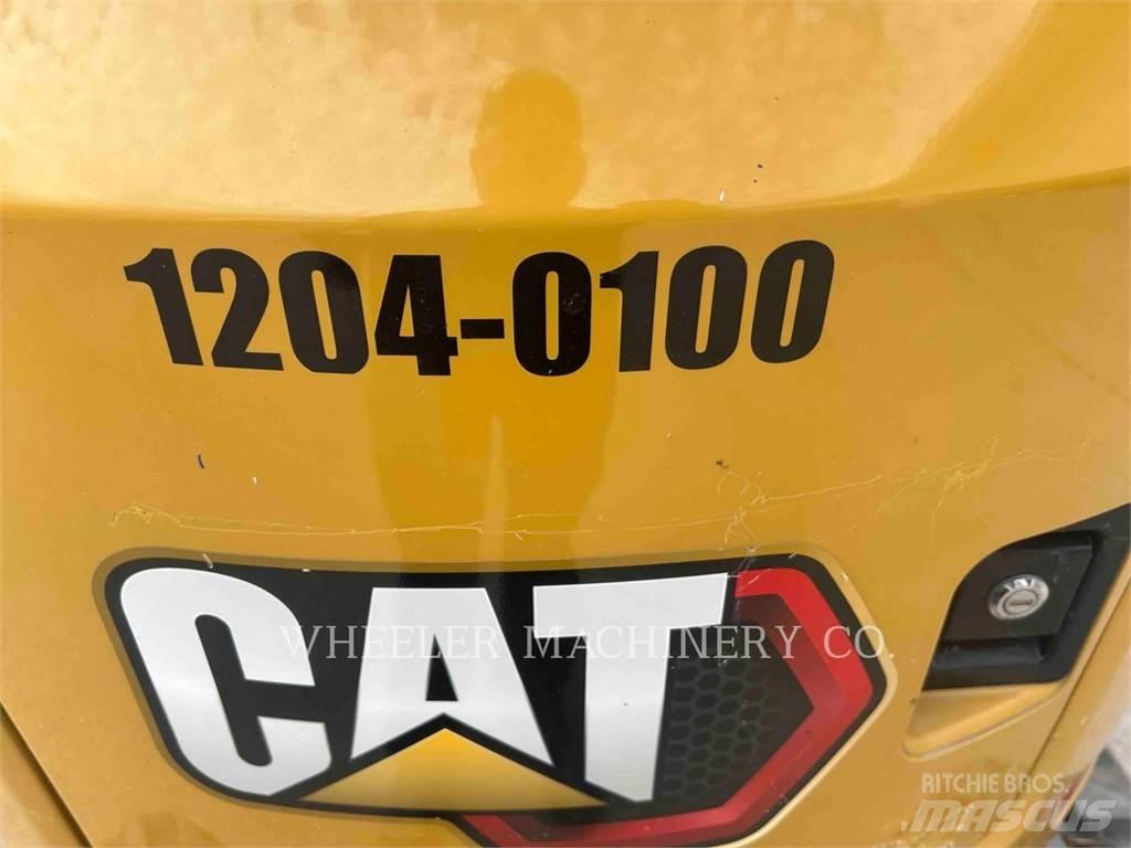 CAT 301.7 C1 大型油圧ショベル12t以上（パワーショベル・ユンボ）