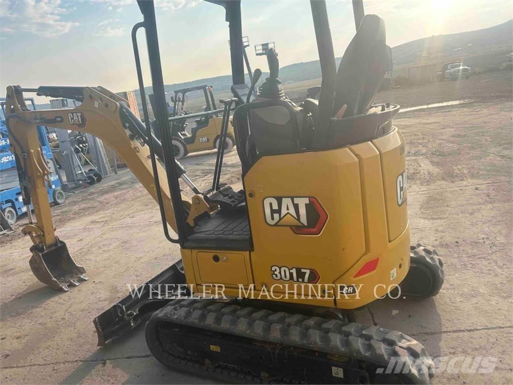 CAT 301.7 C1 大型油圧ショベル12t以上（パワーショベル・ユンボ）