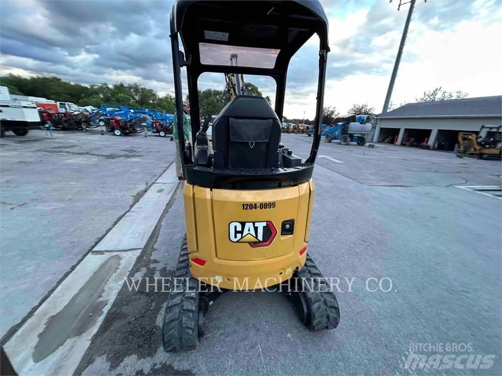 CAT 301.7 C1 大型油圧ショベル12t以上（パワーショベル・ユンボ）