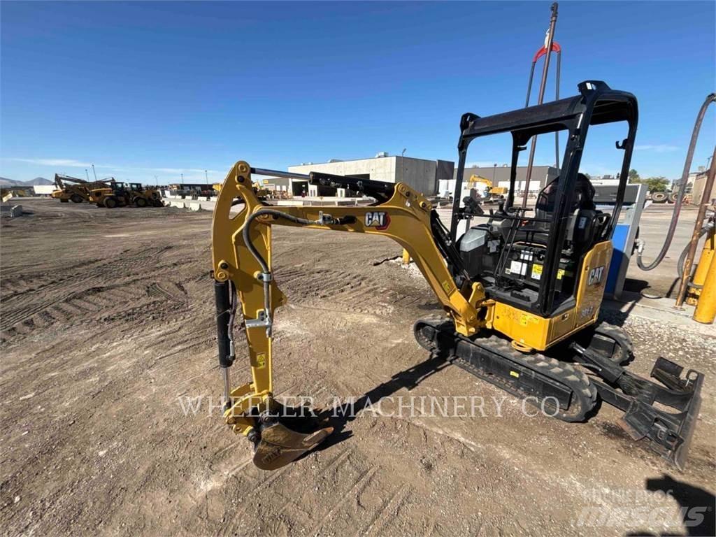 CAT 301.7 C1 大型油圧ショベル12t以上（パワーショベル・ユンボ）