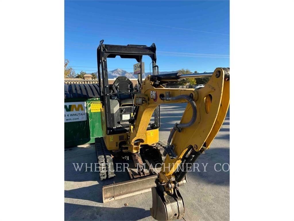 CAT 301.7 C1 大型油圧ショベル12t以上（パワーショベル・ユンボ）