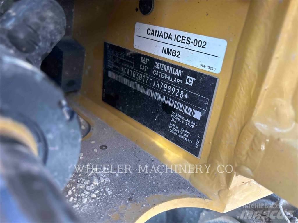CAT 301.7 C1TH 大型油圧ショベル12t以上（パワーショベル・ユンボ）