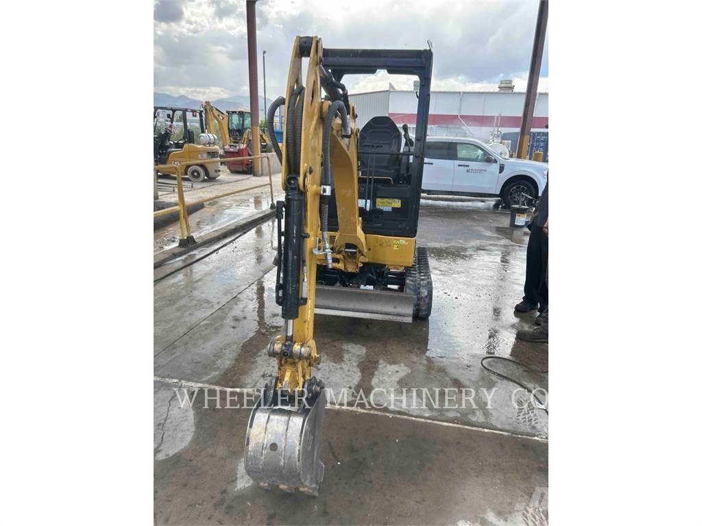 CAT 301.7 C1TH 大型油圧ショベル12t以上（パワーショベル・ユンボ）