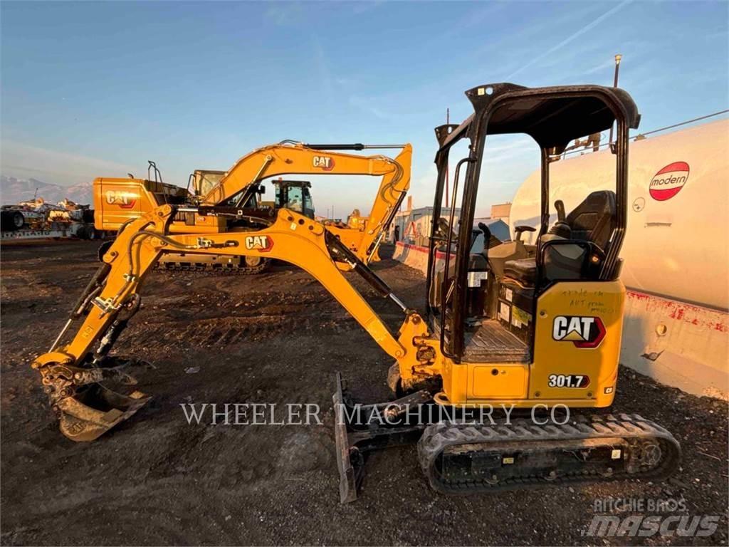 CAT 301.7 C1TH 大型油圧ショベル12t以上（パワーショベル・ユンボ）