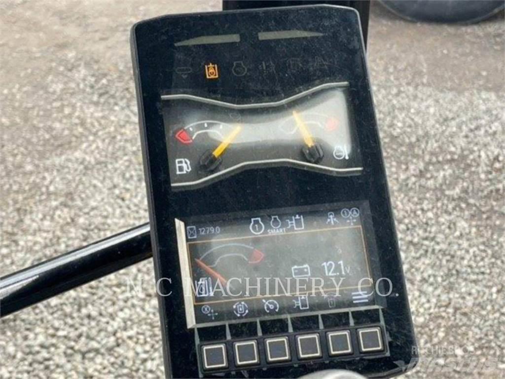 CAT 301.7 CRCN 大型油圧ショベル12t以上（パワーショベル・ユンボ）
