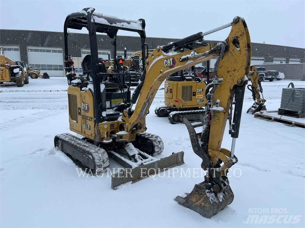 CAT 301.7CR 大型油圧ショベル12t以上（パワーショベル・ユンボ）