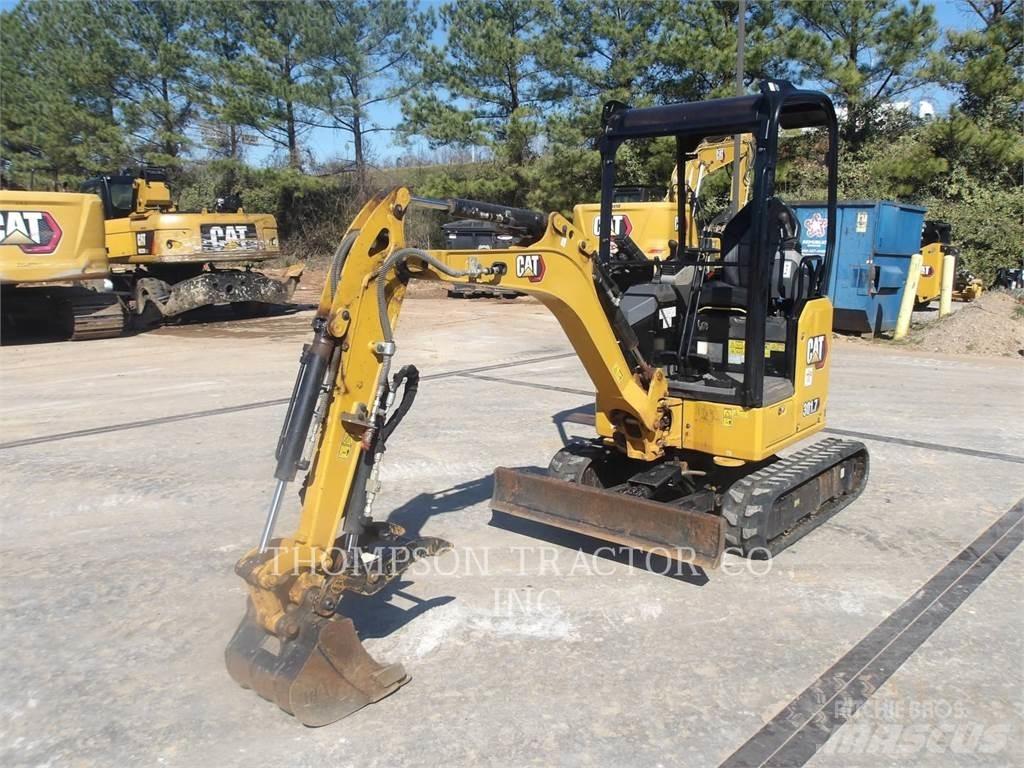 CAT 301.7CR 大型油圧ショベル12t以上（パワーショベル・ユンボ）