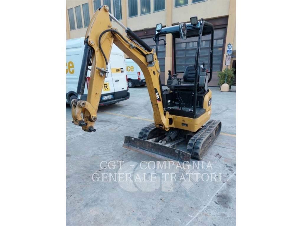 CAT 301.7D 大型油圧ショベル12t以上（パワーショベル・ユンボ）