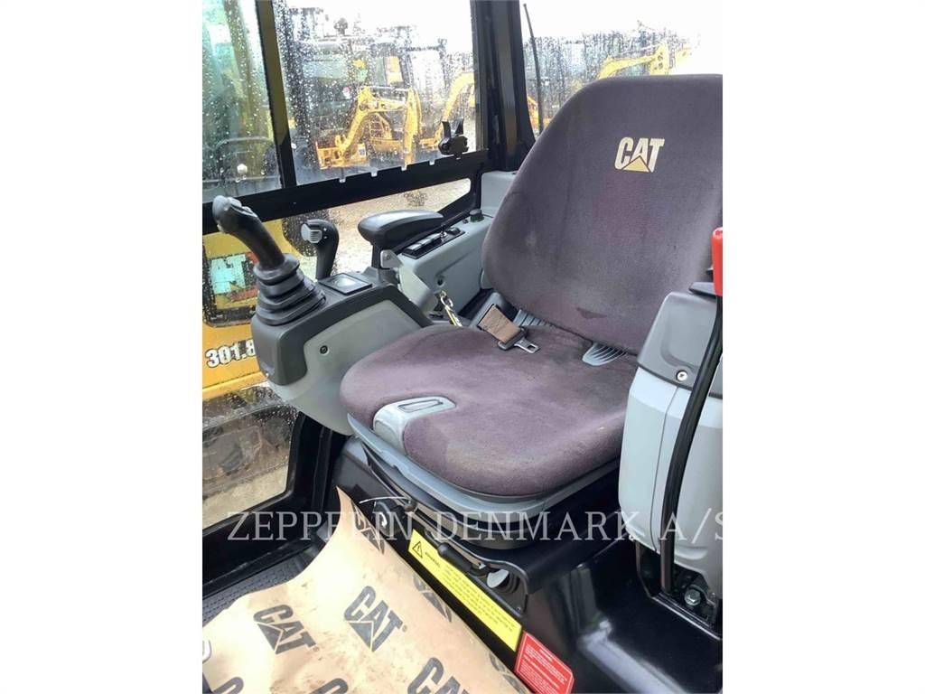 CAT 301.7D 大型油圧ショベル12t以上（パワーショベル・ユンボ）