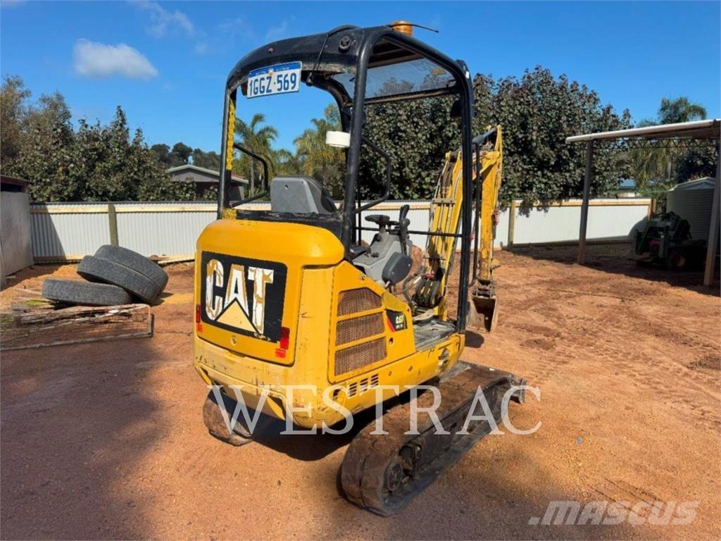 CAT 301.7D 大型油圧ショベル12t以上（パワーショベル・ユンボ）