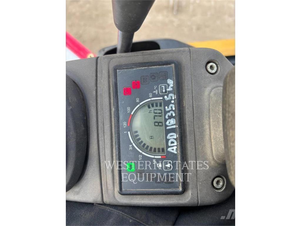 CAT 301.7D 大型油圧ショベル12t以上（パワーショベル・ユンボ）