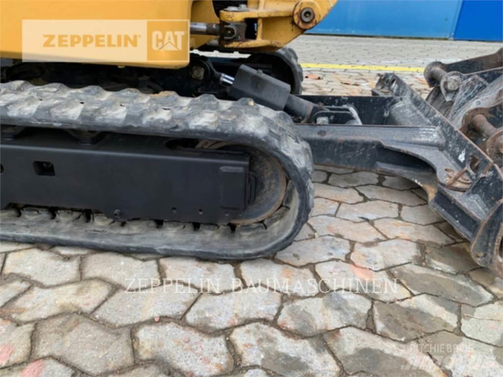 CAT 301.7DCR 大型油圧ショベル12t以上（パワーショベル・ユンボ）