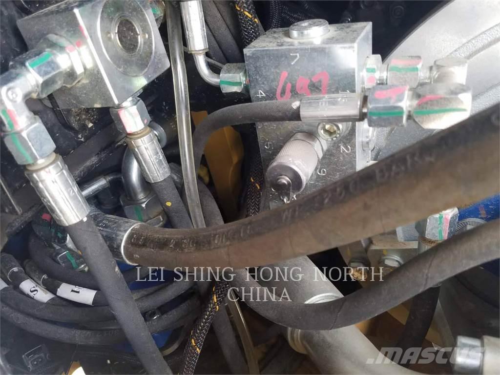 CAT 301.7DCR 大型油圧ショベル12t以上（パワーショベル・ユンボ）