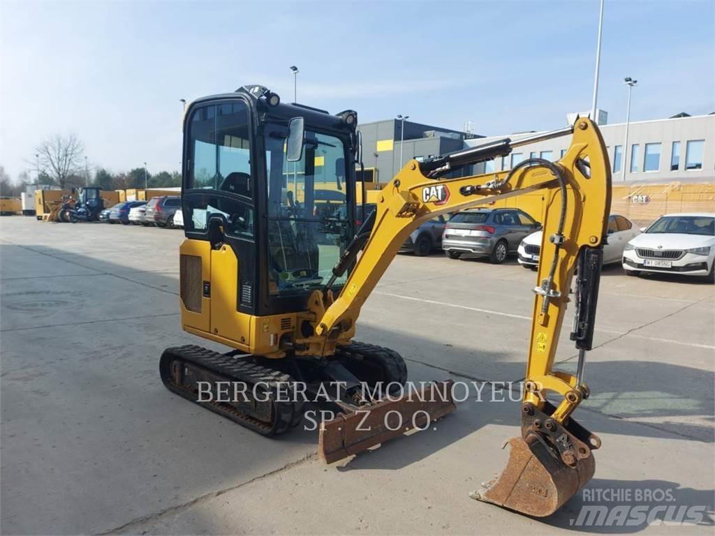 CAT 301.8 大型油圧ショベル12t以上（パワーショベル・ユンボ）