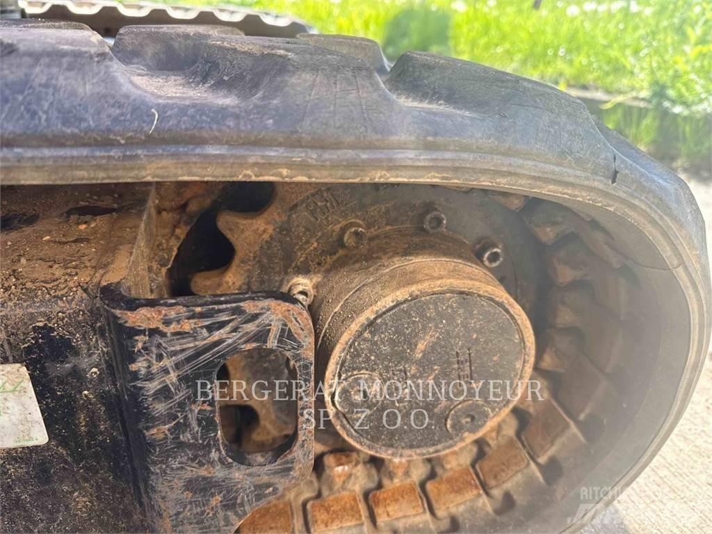 CAT 301.8 大型油圧ショベル12t以上（パワーショベル・ユンボ）