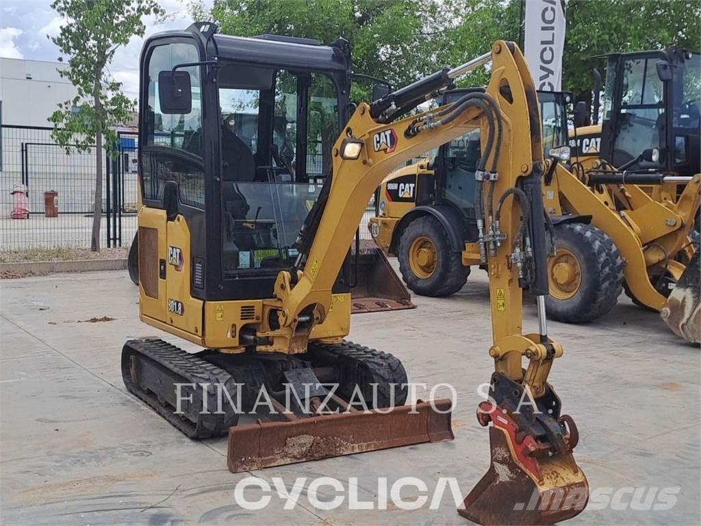 CAT 301.8 大型油圧ショベル12t以上（パワーショベル・ユンボ）