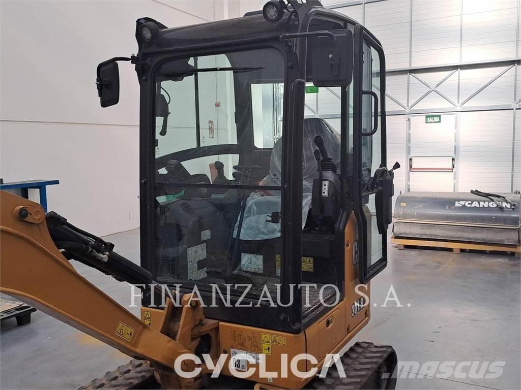 CAT 301.8 大型油圧ショベル12t以上（パワーショベル・ユンボ）