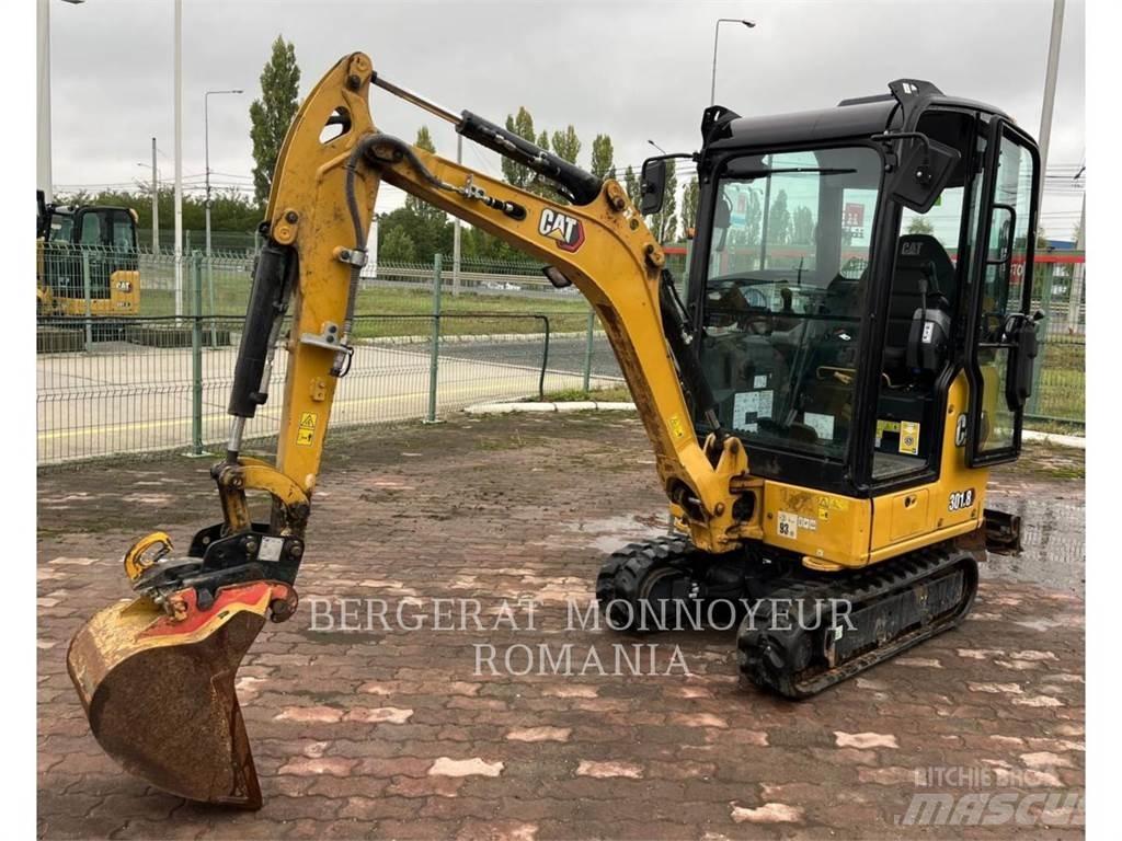 CAT 301.8-05 大型油圧ショベル12t以上（パワーショベル・ユンボ）