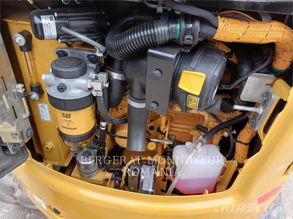 CAT 301.8-05 大型油圧ショベル12t以上（パワーショベル・ユンボ）