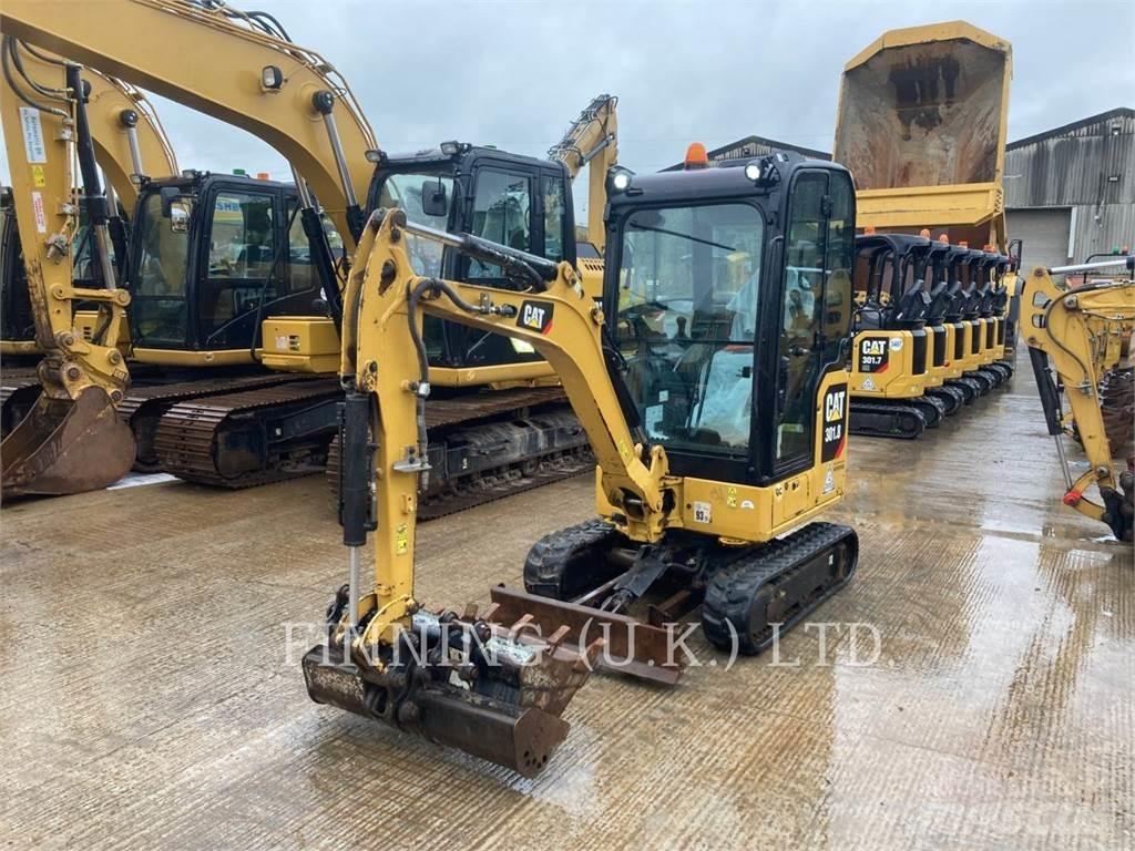 CAT 301.8-05A 大型油圧ショベル12t以上（パワーショベル・ユンボ）