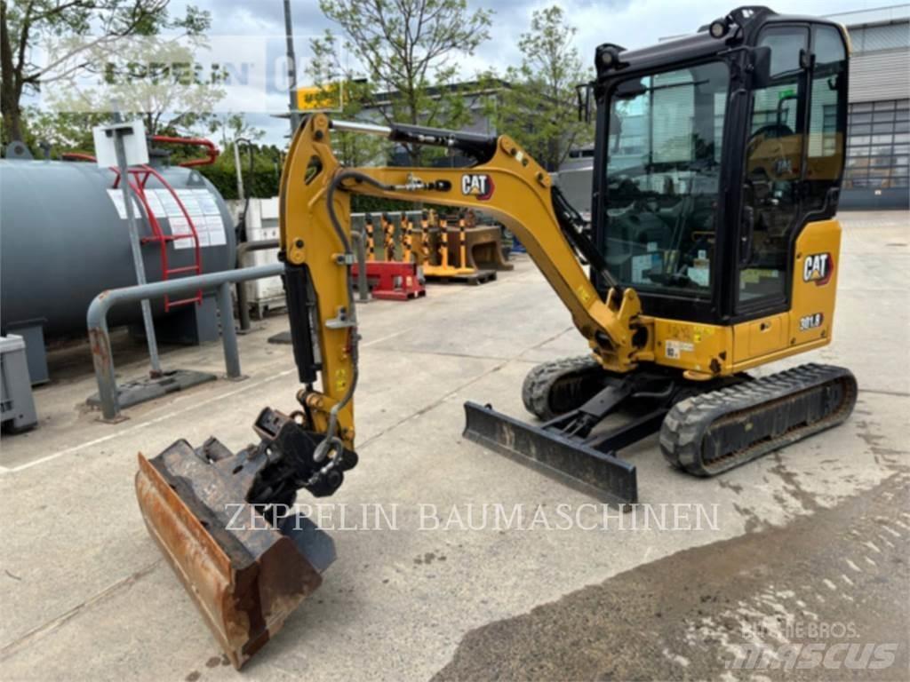 CAT 301.8-05A 大型油圧ショベル12t以上（パワーショベル・ユンボ）