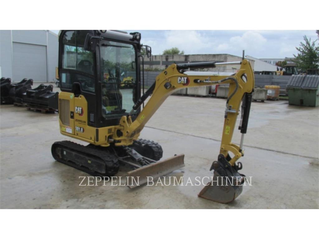 CAT 301.8-05A 大型油圧ショベル12t以上（パワーショベル・ユンボ）