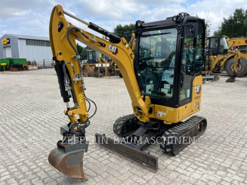 CAT 301.8-05A 大型油圧ショベル12t以上（パワーショベル・ユンボ）