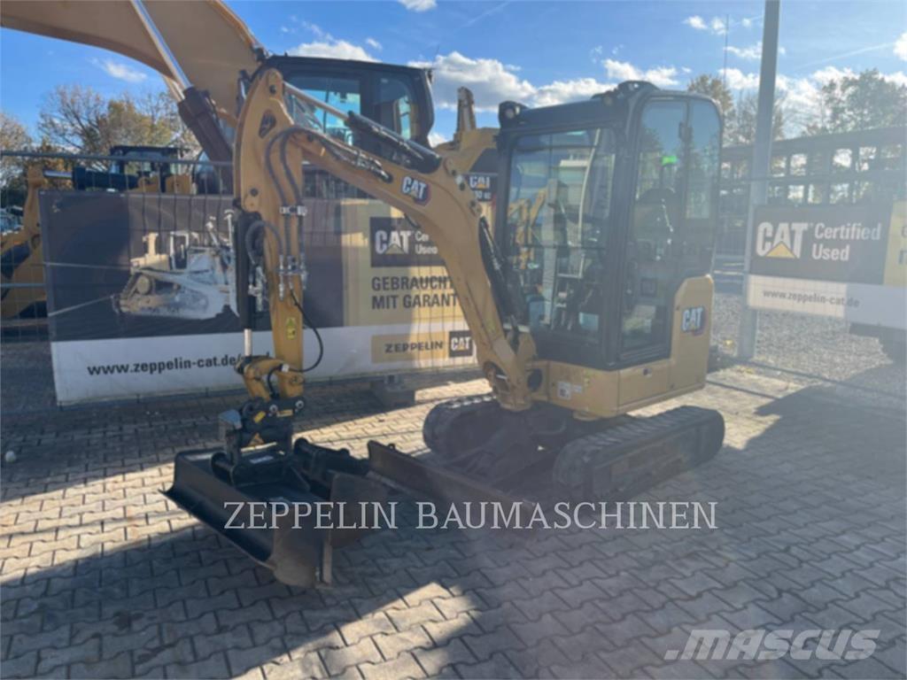 CAT 301.8-05A 大型油圧ショベル12t以上（パワーショベル・ユンボ）