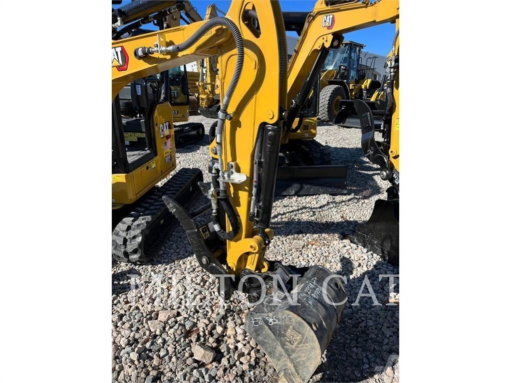CAT 302 大型油圧ショベル12t以上（パワーショベル・ユンボ）