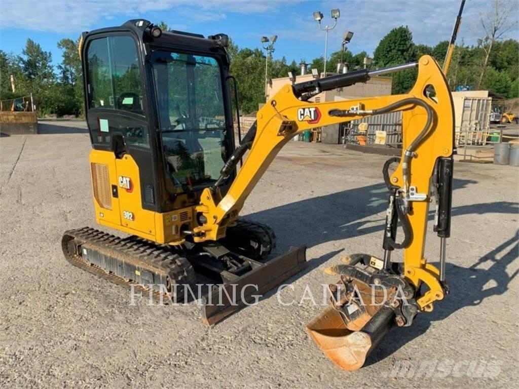 CAT 302-05 大型油圧ショベル12t以上（パワーショベル・ユンボ）