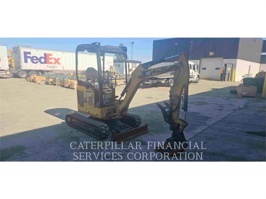 CAT 302 05A CR 大型油圧ショベル12t以上（パワーショベル・ユンボ）