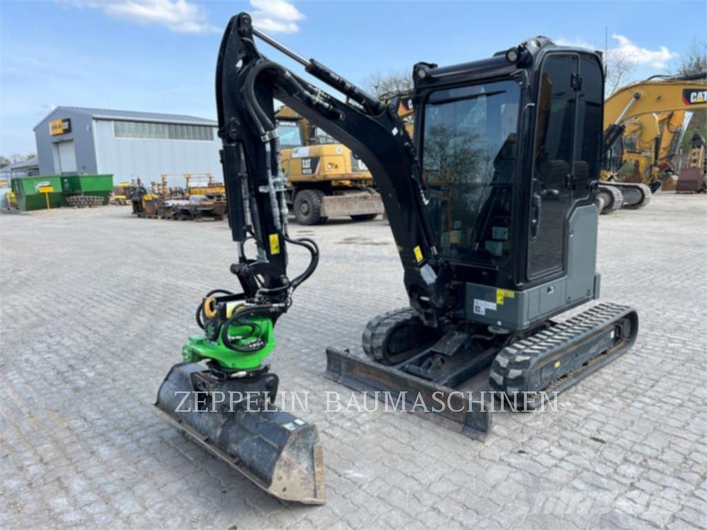 CAT 302-05A CR 大型油圧ショベル12t以上（パワーショベル・ユンボ）