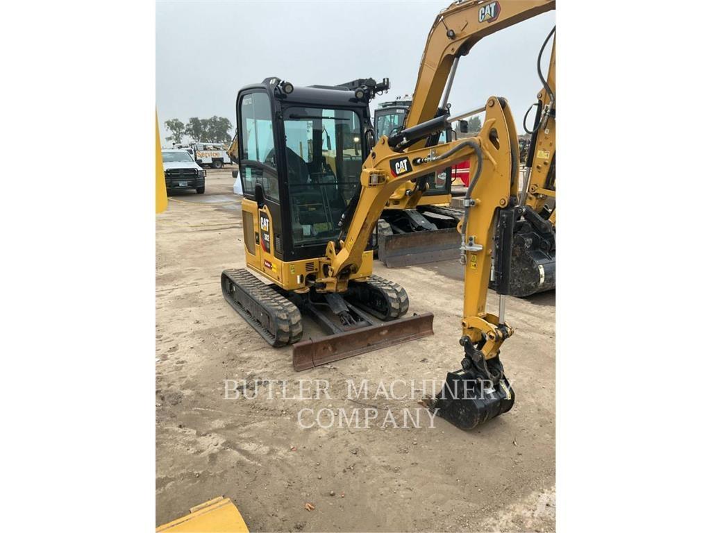 CAT 302-05A CR 大型油圧ショベル12t以上（パワーショベル・ユンボ）