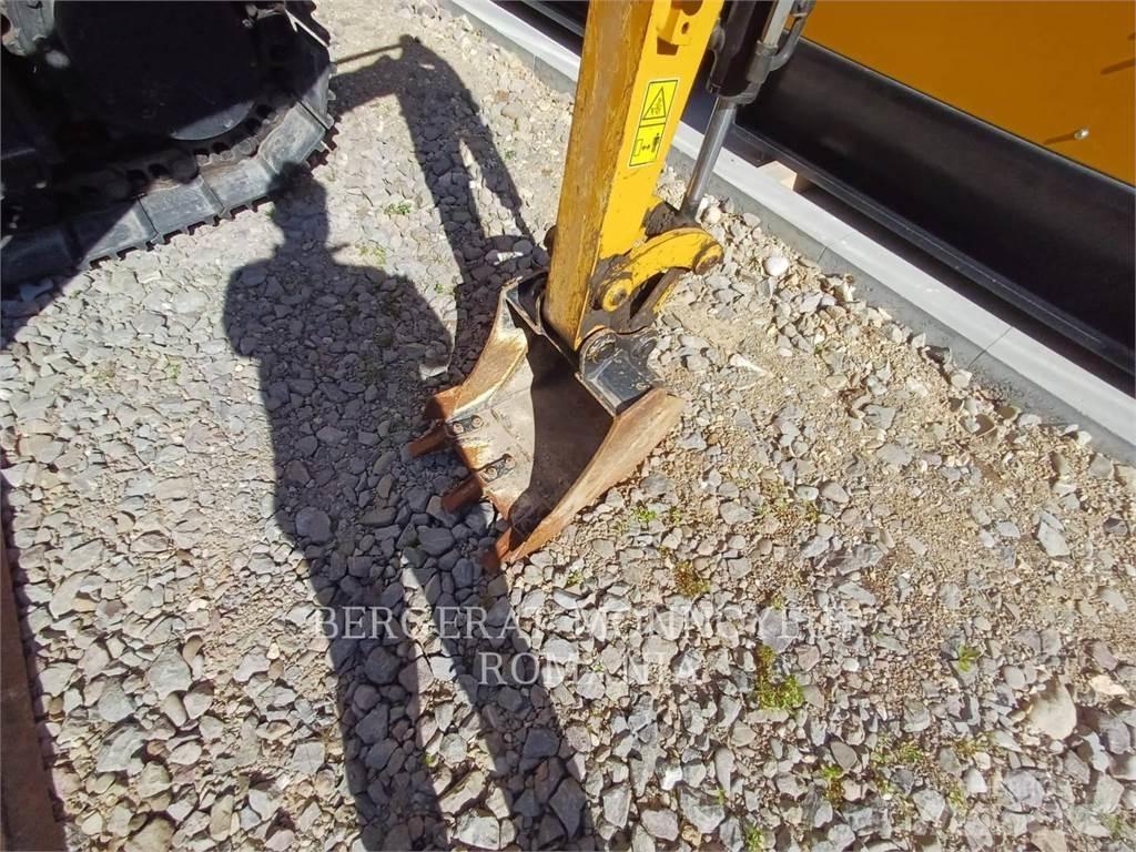 CAT 302-05CR 大型油圧ショベル12t以上（パワーショベル・ユンボ）