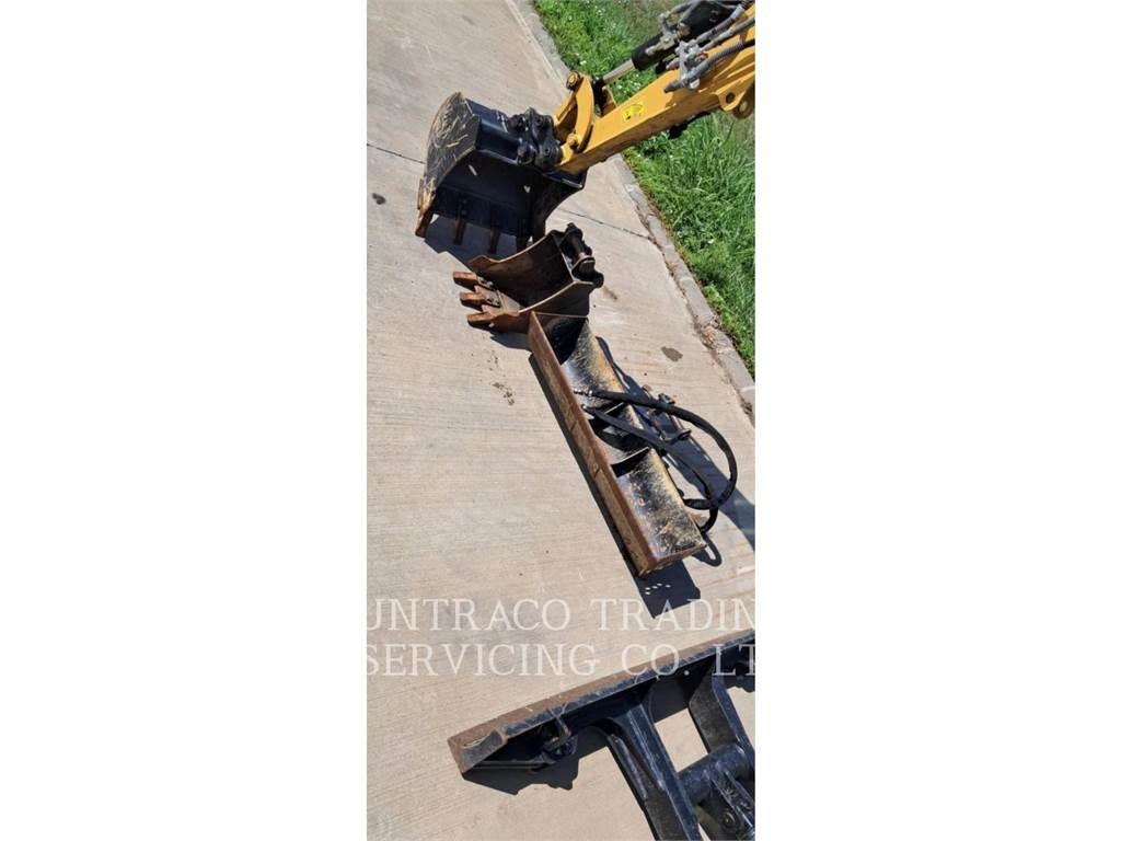 CAT 302-05CR 大型油圧ショベル12t以上（パワーショベル・ユンボ）