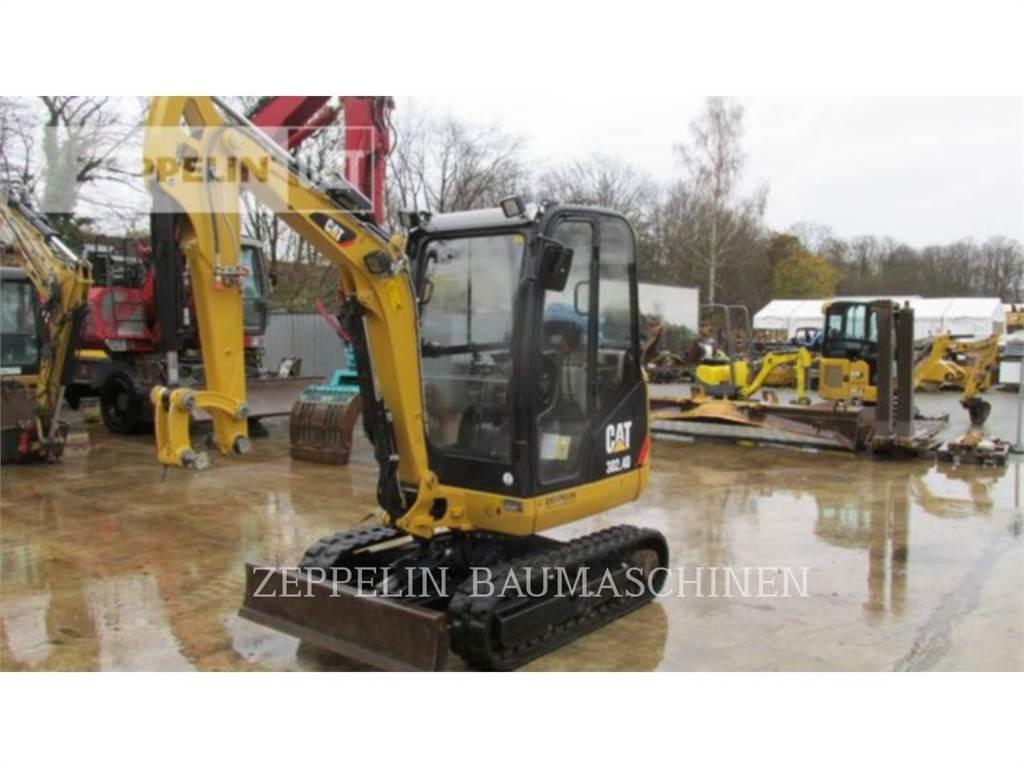 CAT 302.4D 大型油圧ショベル12t以上（パワーショベル・ユンボ）