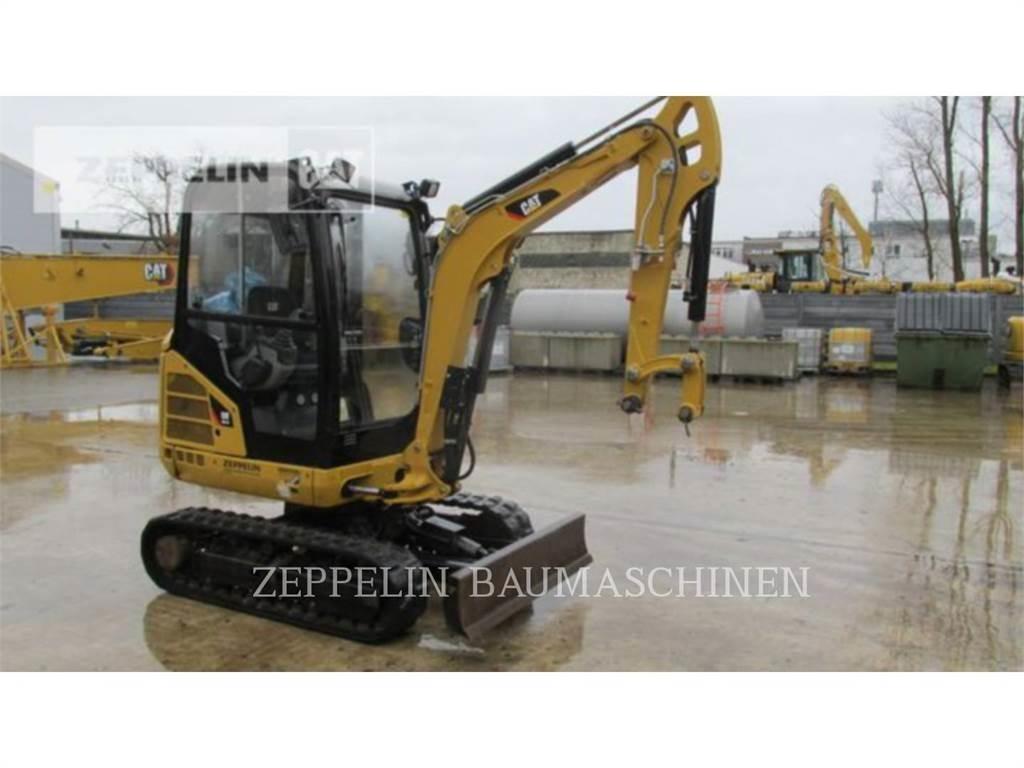 CAT 302.4D 大型油圧ショベル12t以上（パワーショベル・ユンボ）