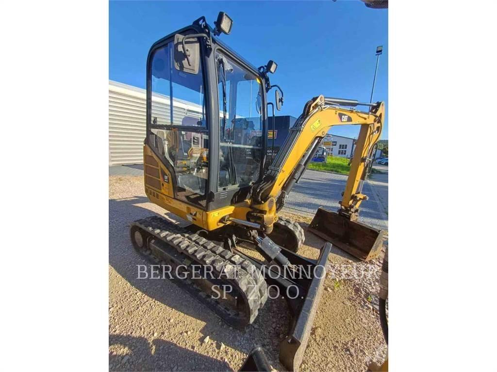 CAT 302.4D 大型油圧ショベル12t以上（パワーショベル・ユンボ）