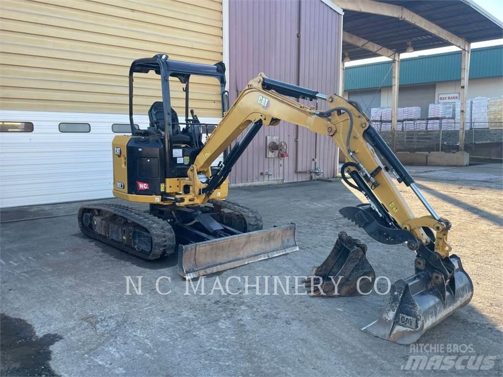 CAT 302.7 大型油圧ショベル12t以上（パワーショベル・ユンボ）
