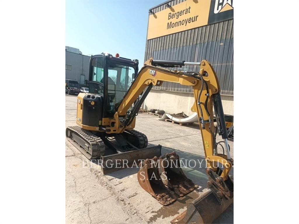 CAT 302.7 大型油圧ショベル12t以上（パワーショベル・ユンボ）