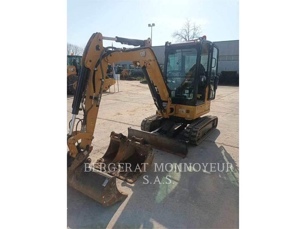 CAT 302.7 大型油圧ショベル12t以上（パワーショベル・ユンボ）