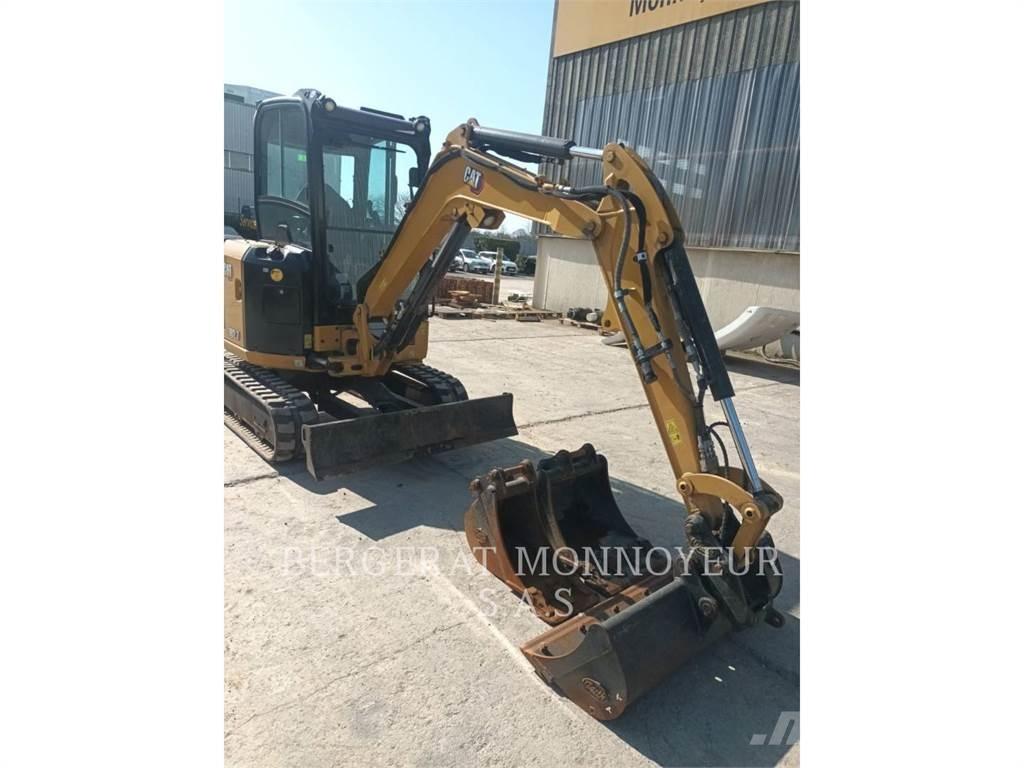 CAT 302.7 大型油圧ショベル12t以上（パワーショベル・ユンボ）
