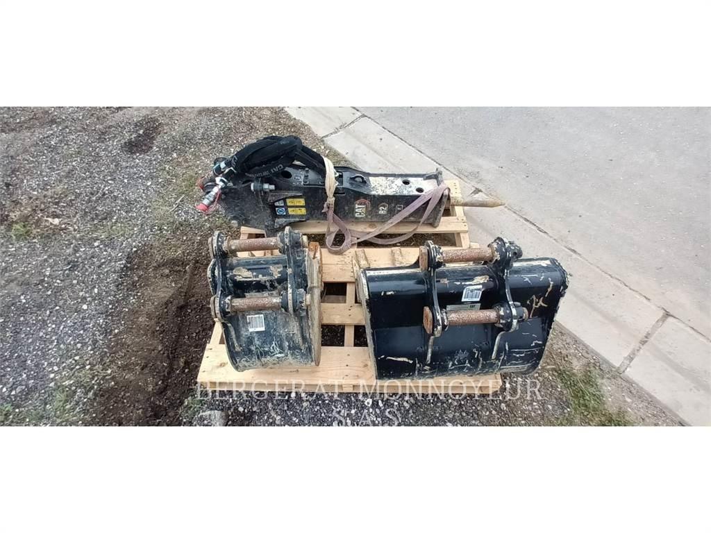 CAT 302.7 大型油圧ショベル12t以上（パワーショベル・ユンボ）