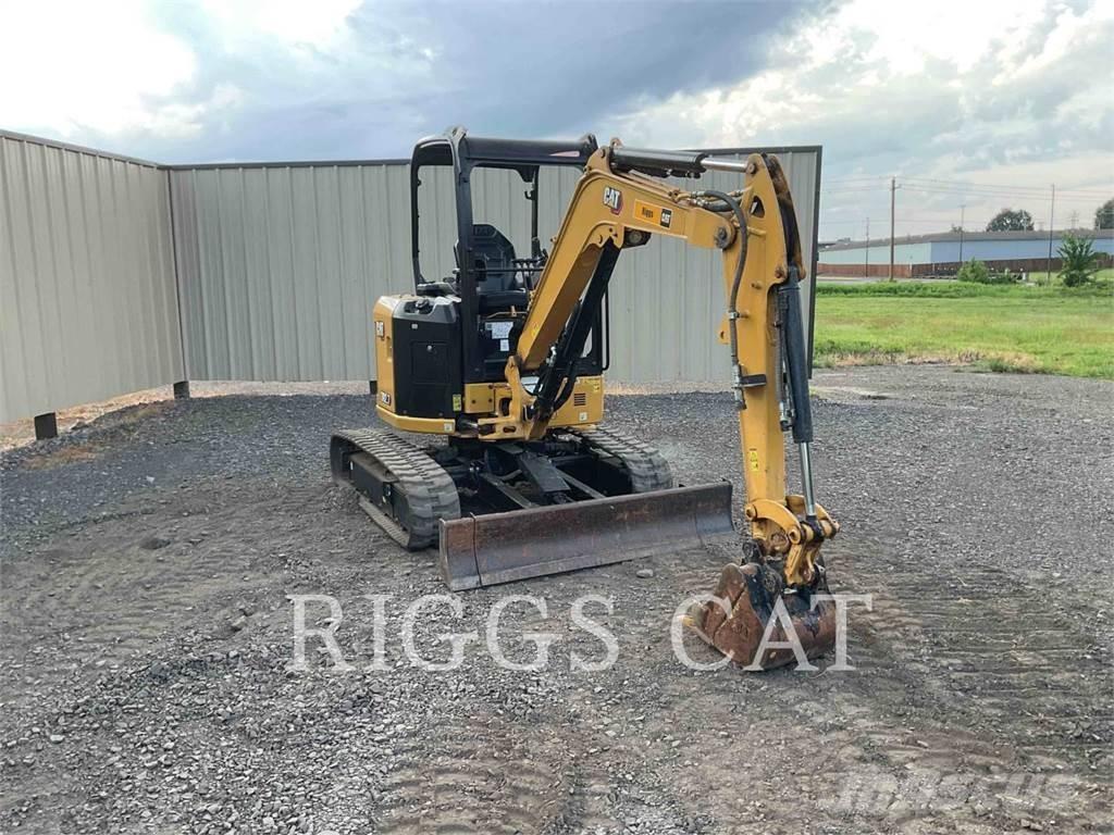 CAT 302.7 大型油圧ショベル12t以上（パワーショベル・ユンボ）