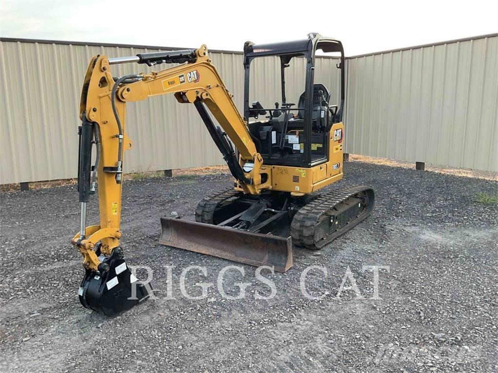 CAT 302.7 大型油圧ショベル12t以上（パワーショベル・ユンボ）